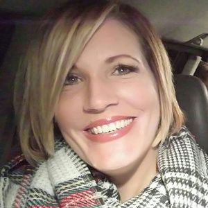 Meet your Posher, Courtney