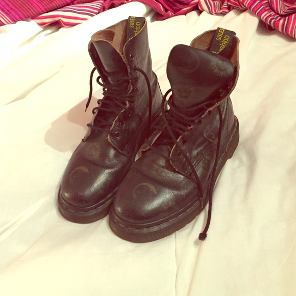 Doc Martens, black with sun/moon design, 6