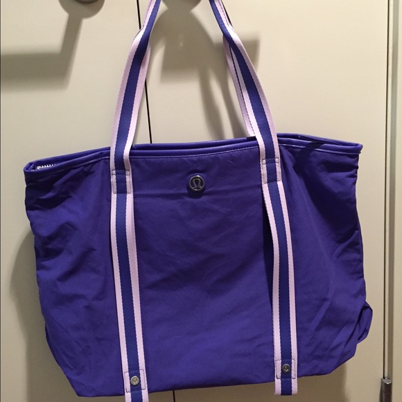 lululemon athletica Handbags - NWOT • Lululemon purple tote
