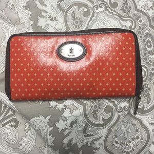 fossil wallet.