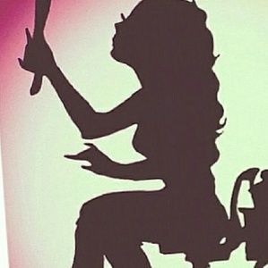 Meet your Posher, Niki