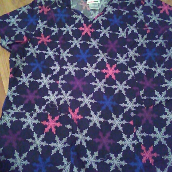 Scrub top