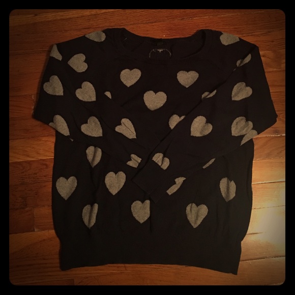 Navy and Gray heart sweater from Torrid, size 1.