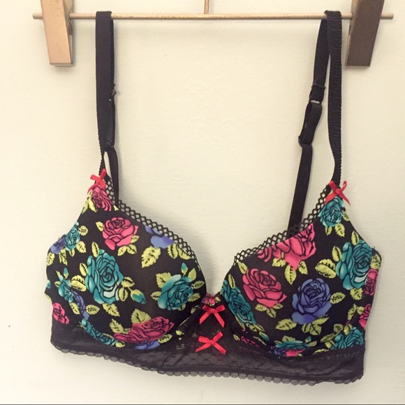 NWOT Retro Underwire Demi Floral Bra