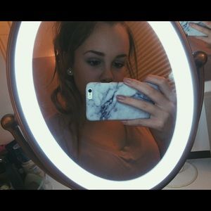 Meet your Posher, Delaney