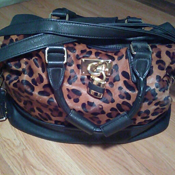 Cute purse - Picture 1 of 3