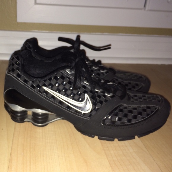 Black nike shox- PRICE IS FIRM