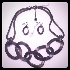 Necklace and Earring jewelry set