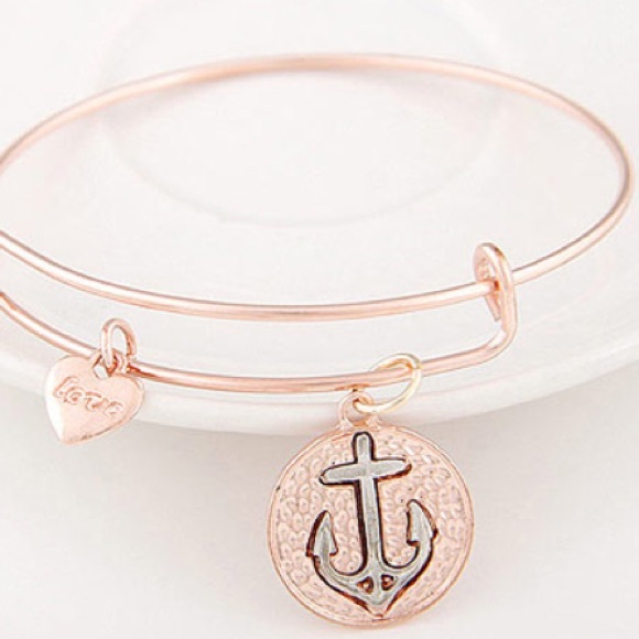 Jewelry - Rose gold anchor bangle