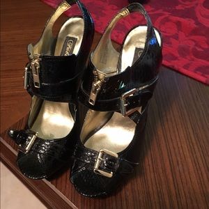 Fabulosity heels in 8