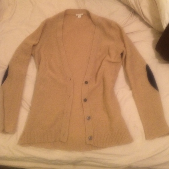 Cozy Gap brand elbow patch wool cardigan