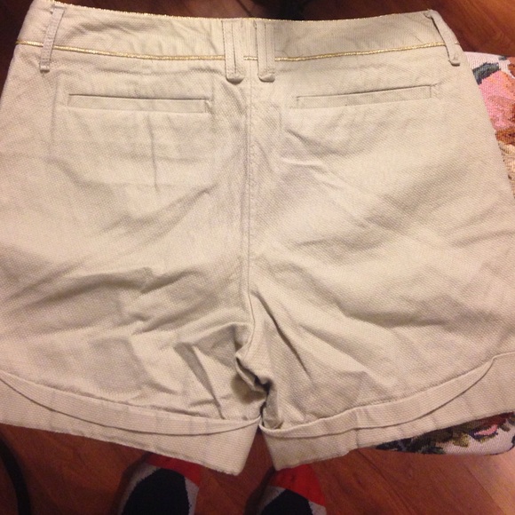 Short 🔴SOLD🔴 - Picture 2 of 2