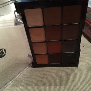 Viseart basic eyeshadow palette - used