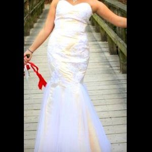 size 4 white, and champagne mermaid style dress