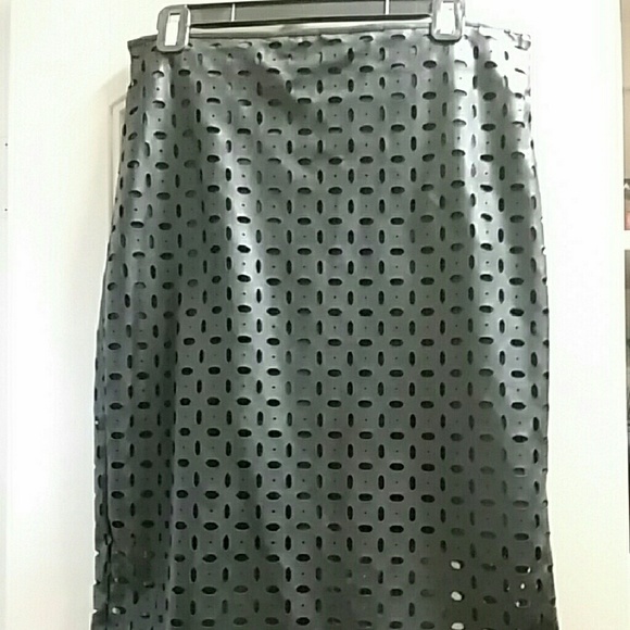 SOLD- Banana Republic Midi faux leather skirt