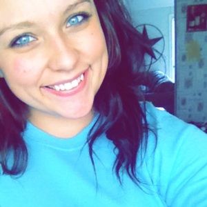 Meet your Posher, Madelyn