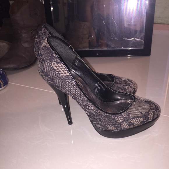 WINDSOR Shoes - Black Nude Lace Stiletto Pumps Steve madden