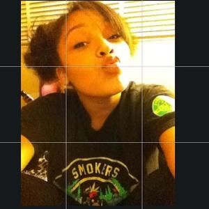 Meet your Posher, Alaura