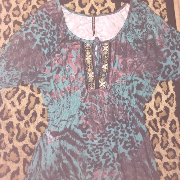 Women's animal print top