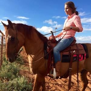 Meet your Posher, Taylor