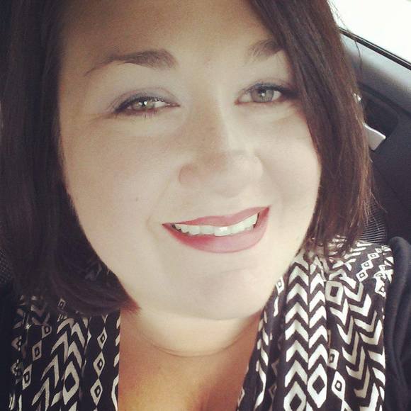 Meet your Posher, Tiffany - Picture 1 of 1