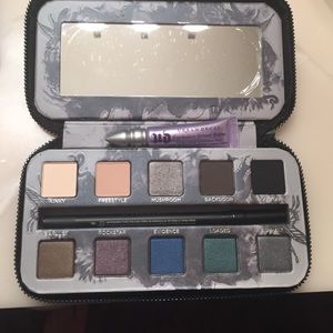 Urban decay smoked palette