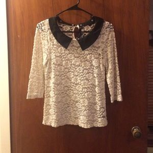 Forever 21 three quarter sleeve collared shirt