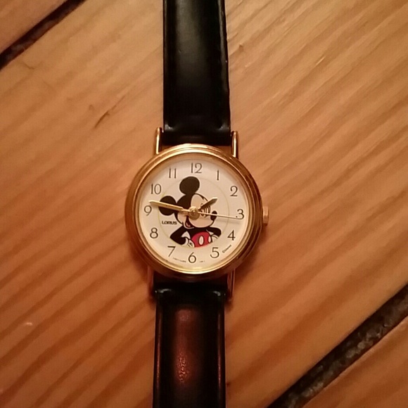 Rare collectors Disney Watch - Picture 2 of 4