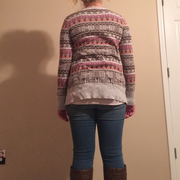 Pastel Aztec print cardigan - Picture 3 of 3