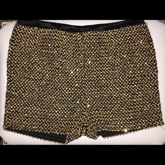 ✨GOLD SEQUIN SHORTS✨