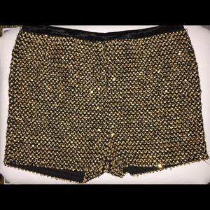 ✨GOLD SEQUIN SHORTS✨