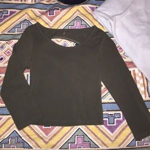 olive 3/4 sleeve crop top