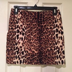 Forever 21 leopard body-con skirt