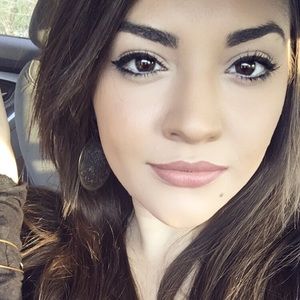 Meet your Posher, Kassandra