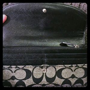 Black and gray wallet