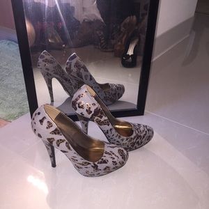 Grey Leopard Platform stiletto Pumps Steve Madden
