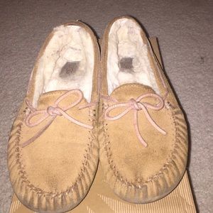 UGG slippers "Dakota"