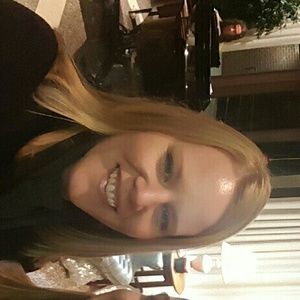 Meet your Posher, Deanna