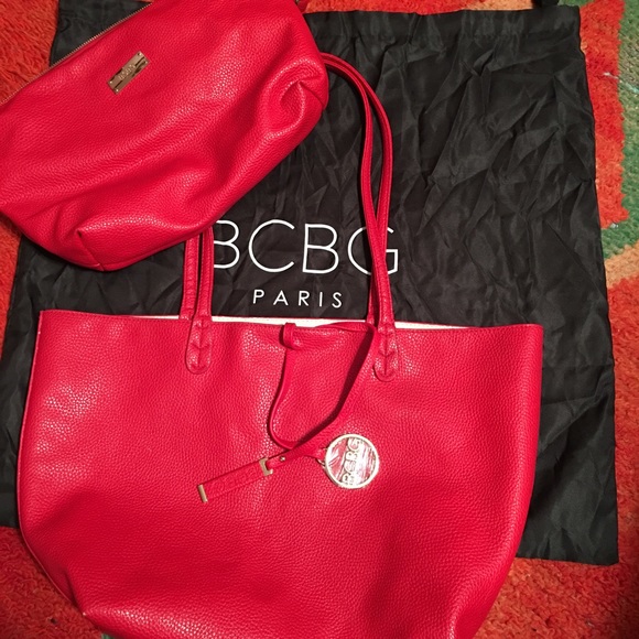 SOLD ✳️ BCBG Red Tote and Crossbody bag - Picture 4 of 4