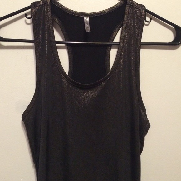 Tank top.