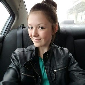 Meet your Posher, Abbey