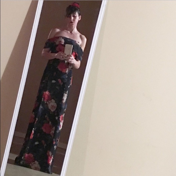 Floral off the shoulder maxi dress