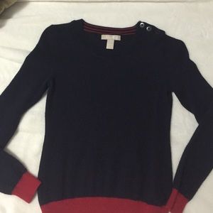 Navy/red sweatshirt