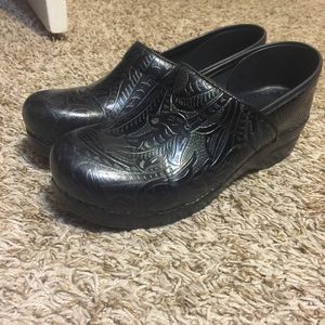 Great used Dansko clogs size 40