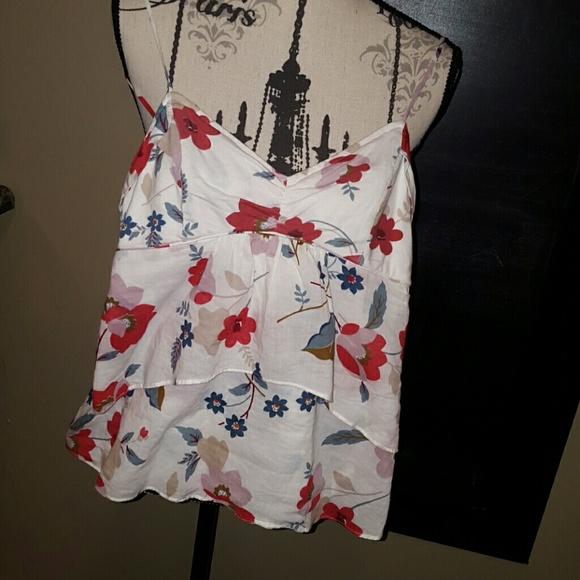 American Eagle Outfitters Tops - 🍒Floral American Eagle Outfitters tank