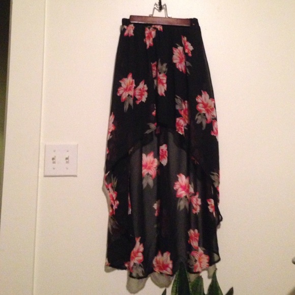 Floral hi low skirt