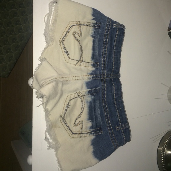 Mossimo Jean shorts - Picture 2 of 3
