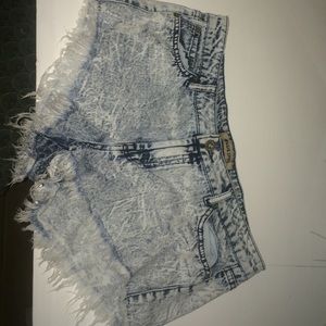 Frayed Washed Out Jean Shorts