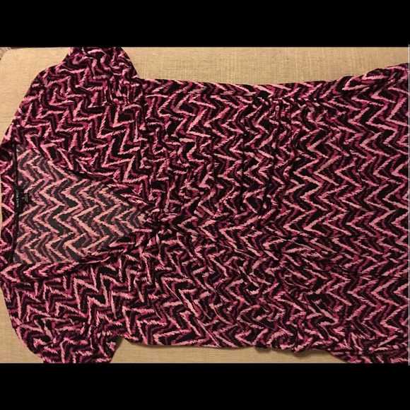 Nine West tie neck top size Small