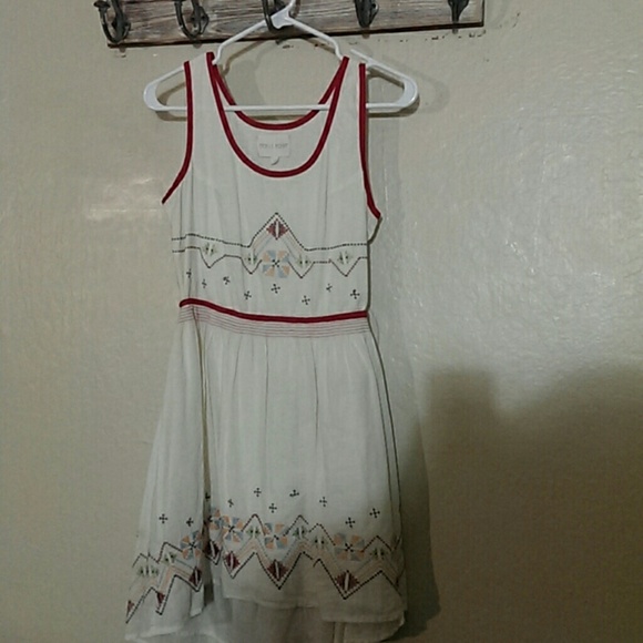 Light Cream Color dress with Geometric Pattern - Picture 1 of 2